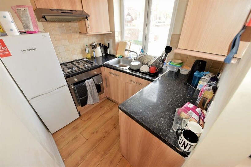 193a Woodhouse Street 3 bed flat to rent - £1,235 pcm (£285 pw)