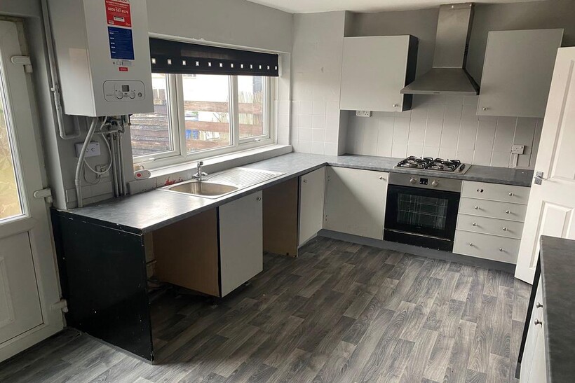 Redbrook Road, Timperley WA15 3 bed terraced house to rent - £1,500 pcm (£346 pw)