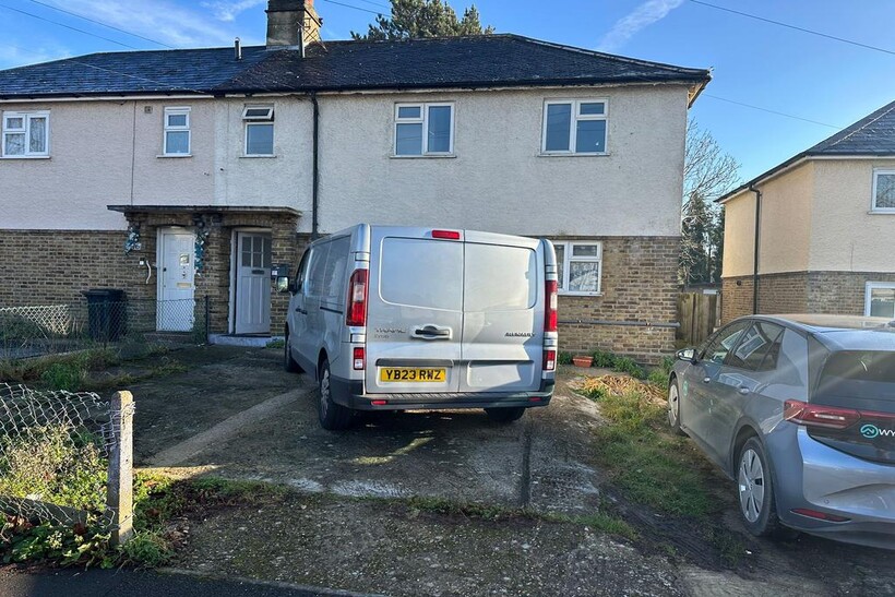 Marlborough Road, Uxbridge UB10 2 bed maisonette to rent - £1,600 pcm (£369 pw)