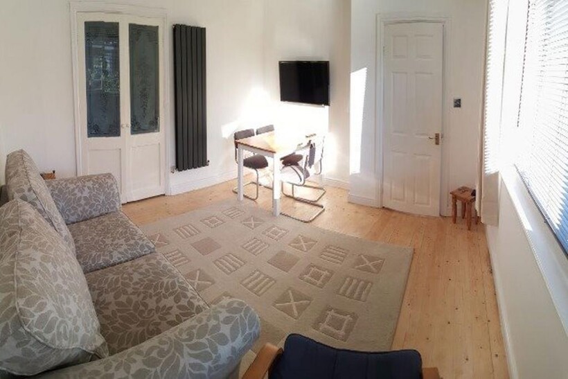 Lower Regent Street, Beeston NG9 3 bed house to rent - £1,562 pcm (£360 pw)