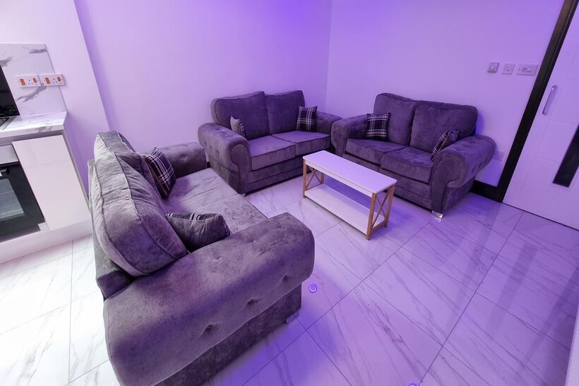 Hubert Road, Birmingham B29 8 bed detached house to rent - £4,507 pcm (£1,040 pw)