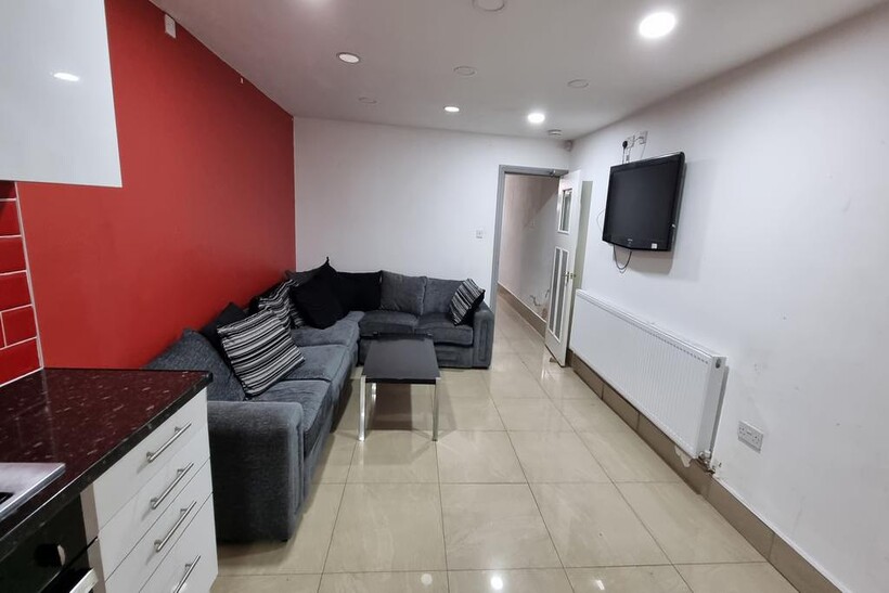 Alton Road, Birmingham B29 7 bed terraced house to rent - £3,792 pcm (£875 pw)