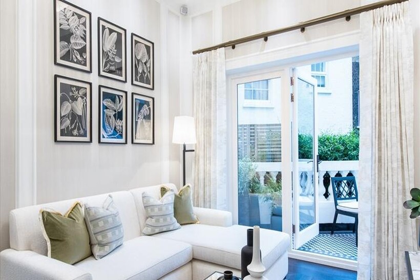 Prince of Wales Terrace, London W8 2 bed apartment to rent - £11,700 pcm (£2,700 pw)