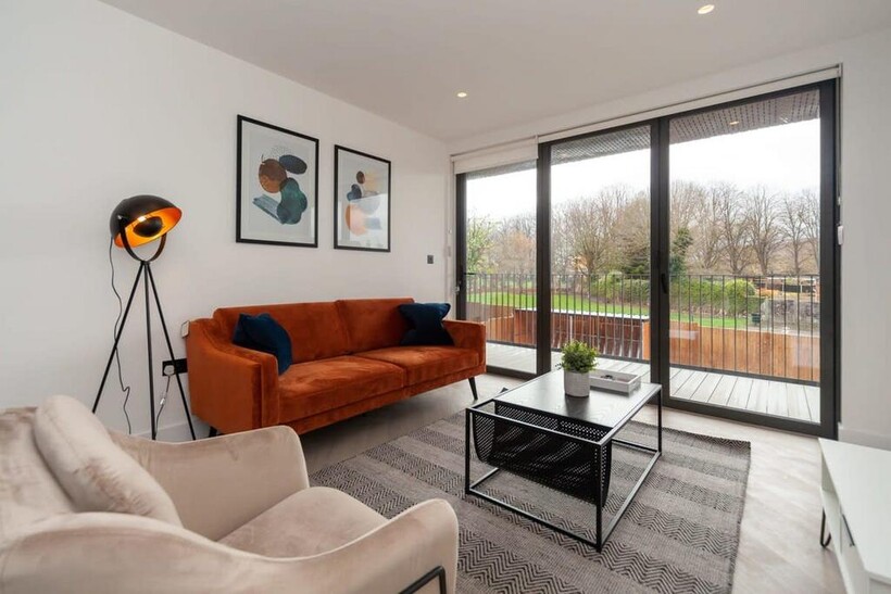 Durnsford Road, London SW19 2 bed serviced apartment to rent - £6,205 pcm (£1,432 pw)