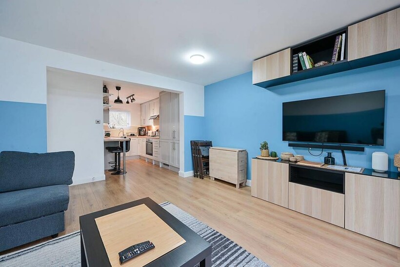 Anstice Close, Chiswick, London, W4 2 bed flat to rent - £3,000 pcm (£692 pw)