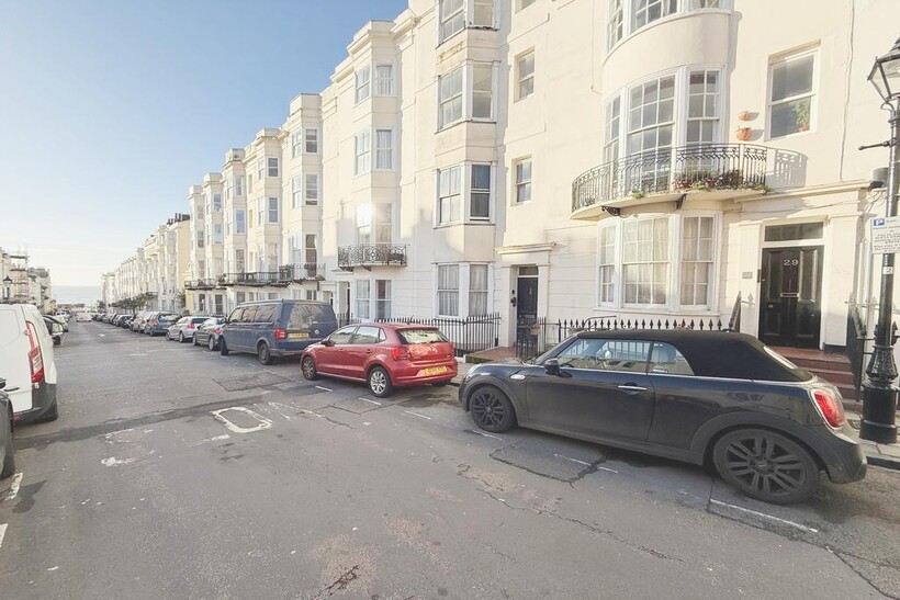 Waterloo Street, Hove BN3 1 bed flat to rent - £4,658 pcm (£1,075 pw)
