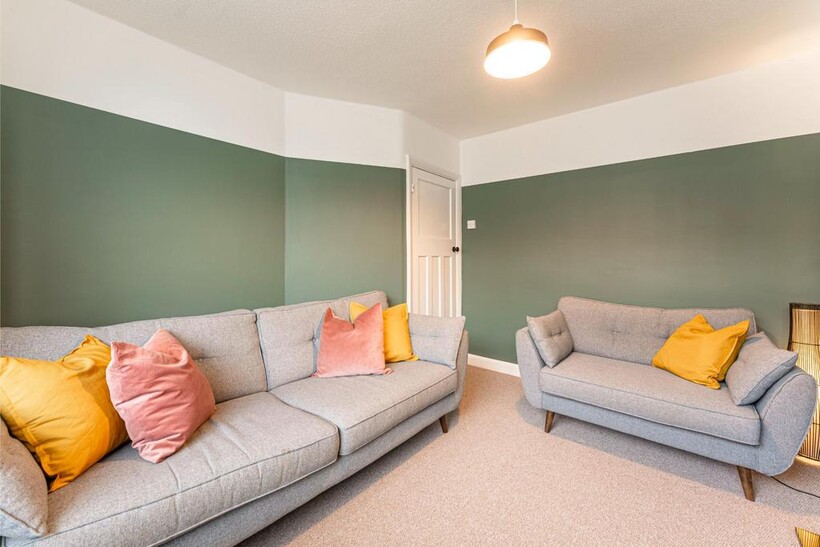 The Headlands, Coventry CV5 3 bed house to rent - £3,930 pcm (£907 pw)