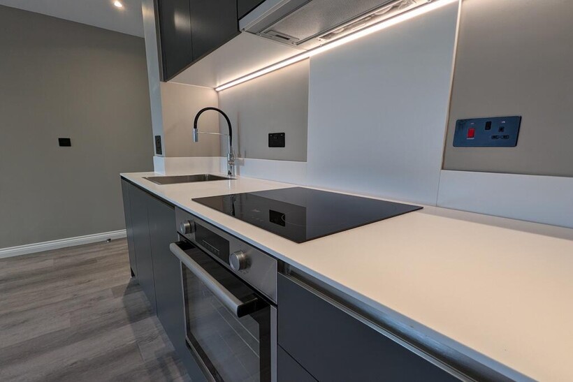 Whitehall Road, Leeds LS12 1 bed flat to rent - £900 pcm (£208 pw)