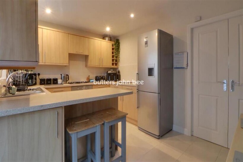 Conway Close, Crewe 3 bed semi-detached house to rent - £950 pcm (£219 pw)