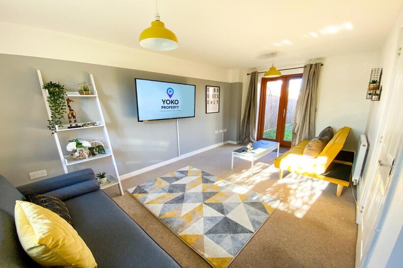 Poppy Avenue, Broughton MK10 3 bed house to rent - £4,380 pcm (£1,011 pw)
