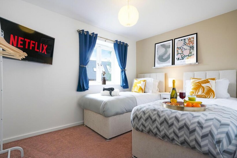 Appledore Grove, Brooklands MK10 3 bed house to rent - £4,380 pcm (£1,011 pw)