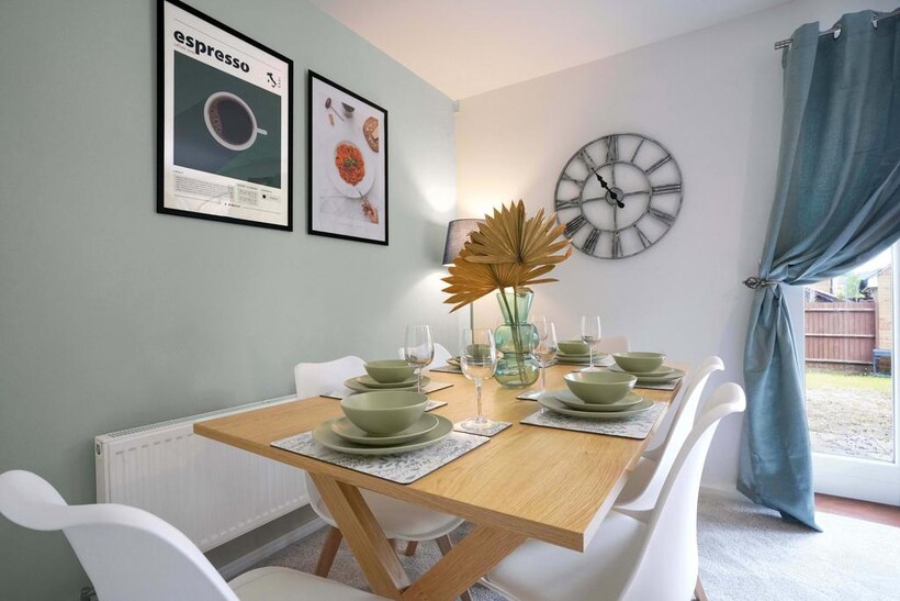 Appledore Grove, Brooklands MK10 3 bed house to rent - £4,380 pcm (£1,011 pw)