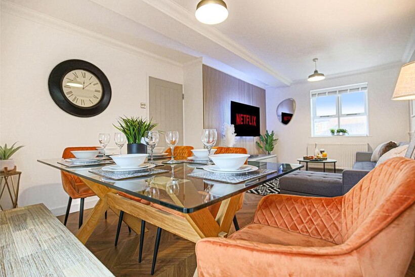 Grace Avenue, Oldbrook MK6 4 bed house to rent - £4,860 pcm (£1,122 pw)