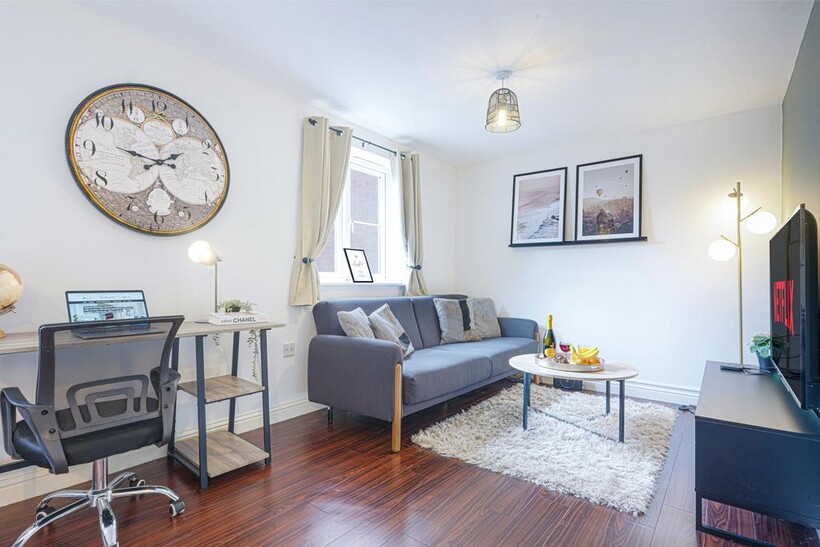 Gregory Gardens, Northampton NN3 2 bed serviced apartment to rent - £3,558 pcm (£821 pw)