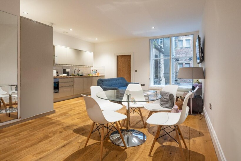 Chaucer Building, Newcastle Upon Tyne... 2 bed apartment to rent - £1,846 pcm (£426 pw)