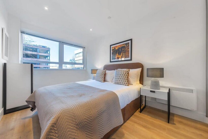 Wood Street, East Grinstead RH19 1 bed serviced apartment to rent - £3,060 pcm (£706 pw)