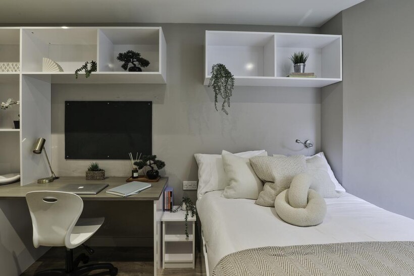 Plot Buccleuch Street, Classic 3-4... 1 bed in a flat share to rent - £1,339 pcm (£309 pw)