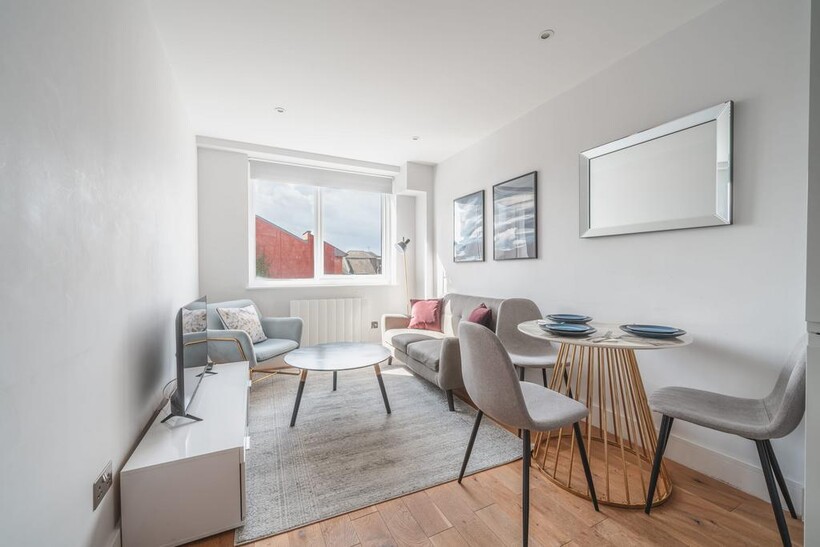 Southampton Road, Eastleigh SO50 1 bed serviced apartment to rent - £2,790 pcm (£644 pw)