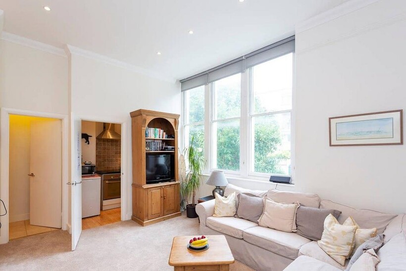 Victoria Rise, London SW4 1 bed serviced apartment to rent - £3,150 pcm (£727 pw)