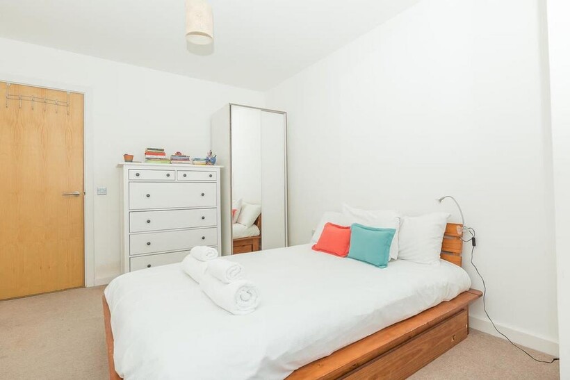 Spencer Way, London E1 2 bed serviced apartment to rent - £4,800 pcm (£1,108 pw)