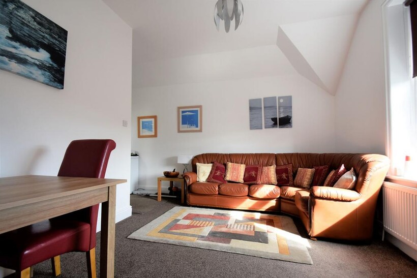 St. Boniface Road, Ventnor PO38 1 bed flat to rent - £625 pcm (£144 pw)