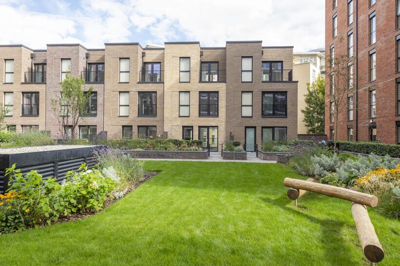 Filbert Street, Reading, RG1 3 bed apartment to rent - £2,950 pcm (£681 pw)