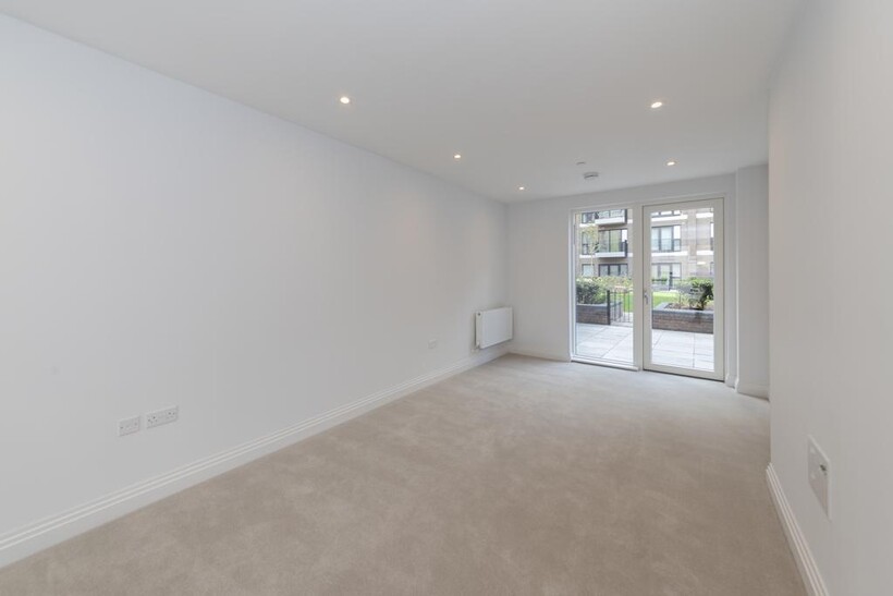 Filbert Street, Reading, RG1 3 bed apartment to rent - £2,950 pcm (£681 pw)