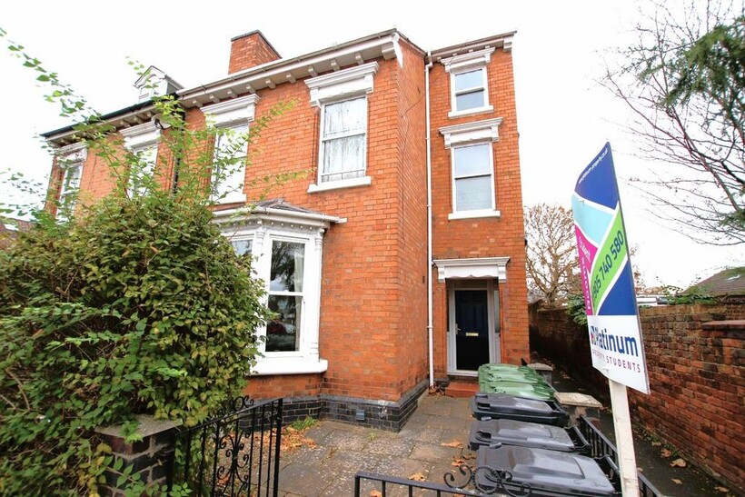 Bransford Road, Worcester WR2 1 bed semi-detached house to rent - £595 pcm (£137 pw)