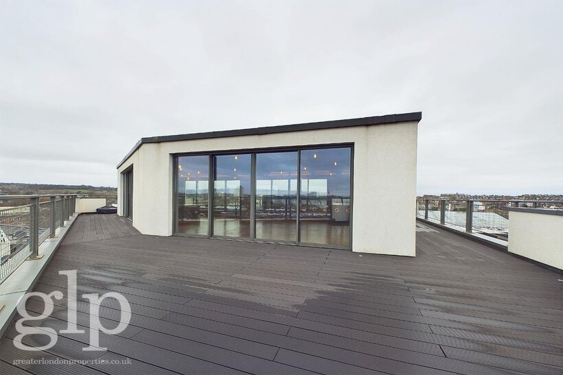 Holmes Road, Kentish Town, NW5 4 bed penthouse to rent - £13,000 pcm (£3,000 pw)