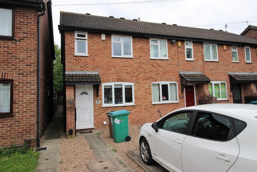 Montpelier Road, Nottingham NG7 3 bed end of terrace house to rent - £1,625 pcm (£375 pw)