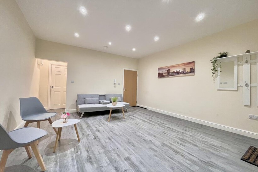 Marshall Street, Crossgates LS15 1 bed flat to rent - £825 pcm (£190 pw)