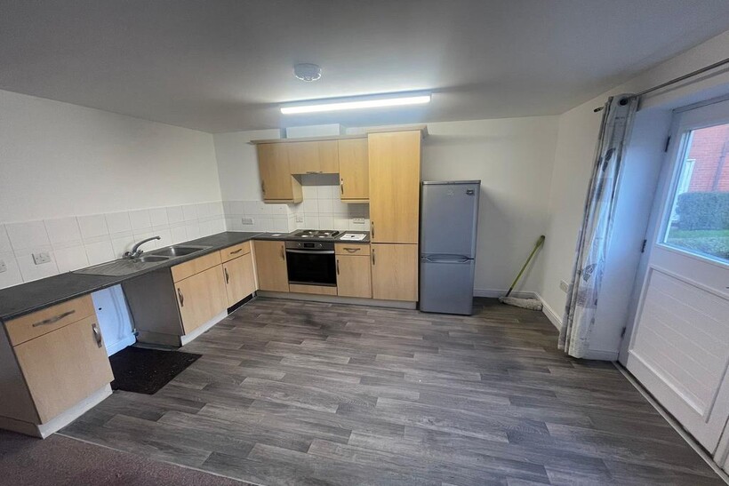 Siloam Place, Ipswich IP3 2 bed ground floor flat to rent - £895 pcm (£207 pw)