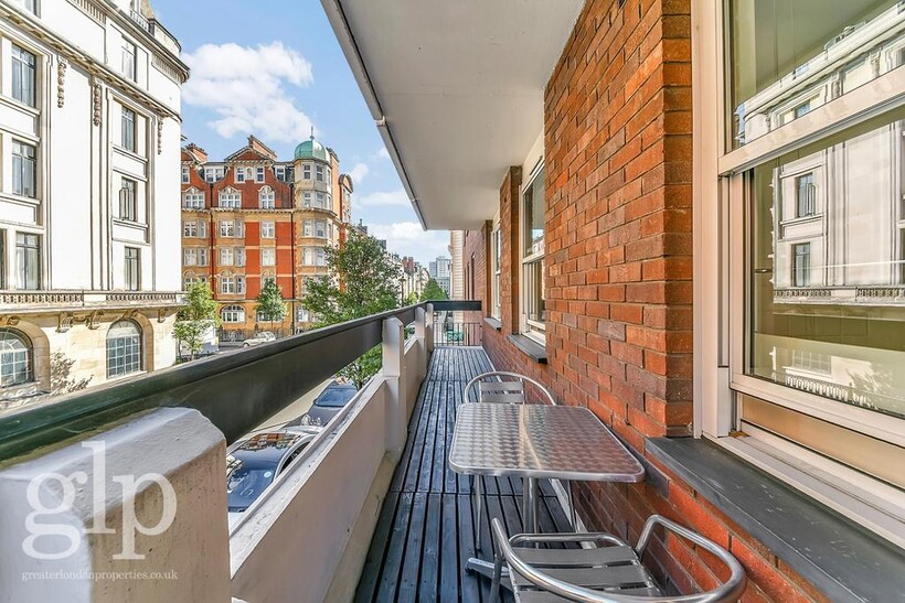 Weymouth Street W1W 2 bed apartment to rent - £5,633 pcm (£1,300 pw)