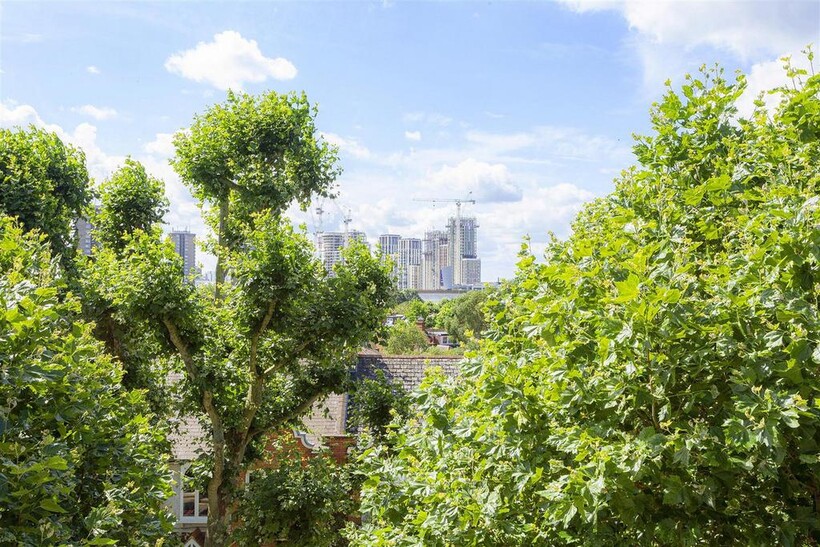 London W10 2 bed apartment to rent - £2,650 pcm (£612 pw)