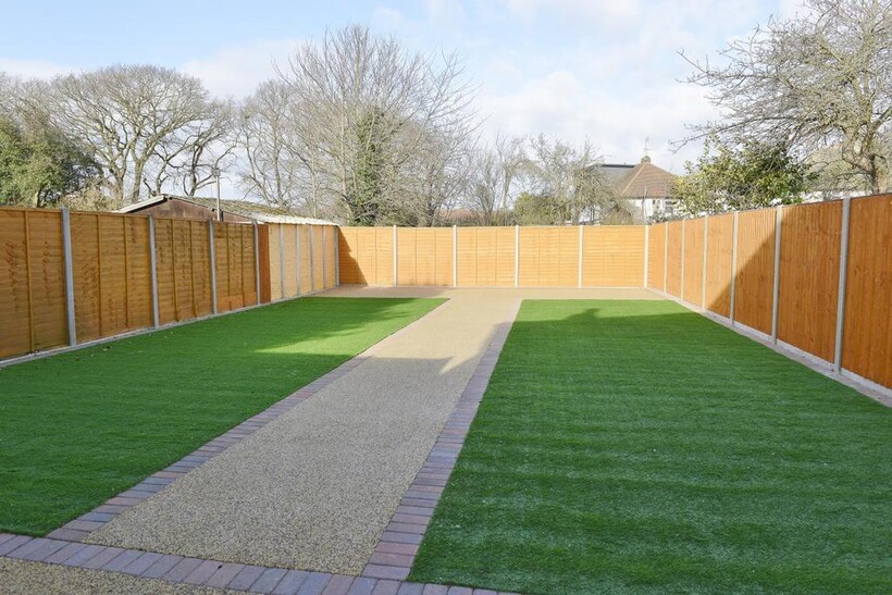 Staines Road, Twickenham TW2 3 bed semi-detached house to rent - £2,850 pcm (£658 pw)