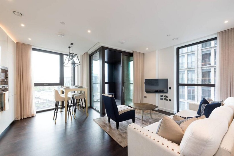 Charles Clownes Walk, Nine Elms... 2 bed flat to rent - £4,290 pcm (£990 pw)