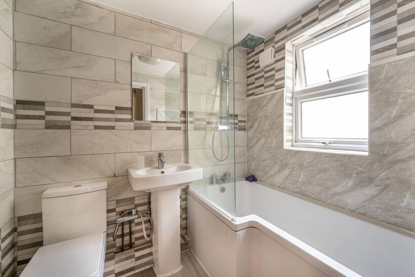 Forest Gate, Forest Gate, London, E7 4 bed terraced house to rent - £5,000 pcm (£1,154 pw)