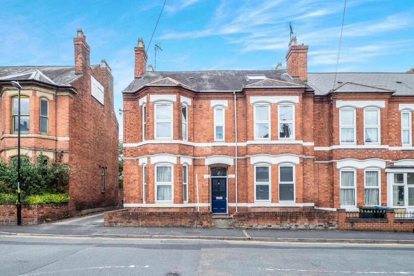 Room, Regent Street, CV1 1 bed in a house share to rent - £525 pcm (£121 pw)