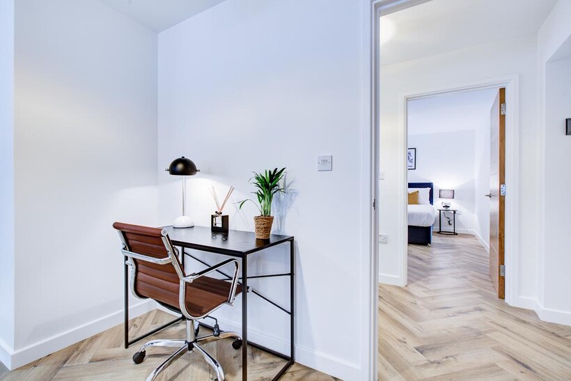 Love Lane, Mitcham, London  CR4 1 bed serviced apartment to rent - £4,200 pcm (£969 pw)