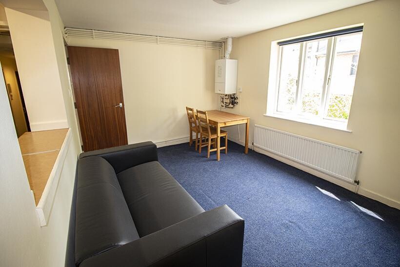 224 North Sherwood Street Flat 3... 1 bed flat to rent - £845 pcm (£195 pw)