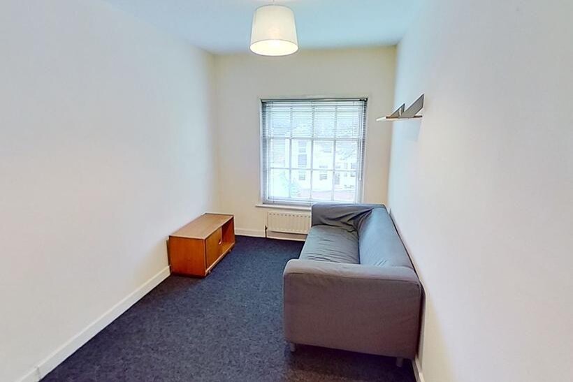 Flat 6, 224 North Sherwood Street... 1 bed flat to rent - £845 pcm (£195 pw)