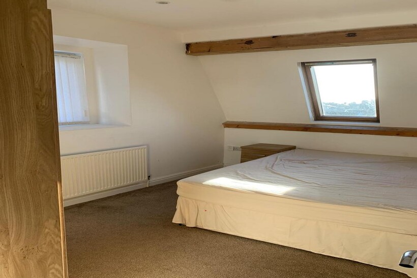 Constitution Hill, Swansea  SA1 2 bed flat to rent - £875 pcm (£202 pw)