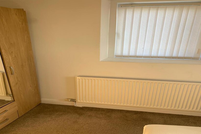 Constitution Hill, Swansea  SA1 2 bed flat to rent - £875 pcm (£202 pw)