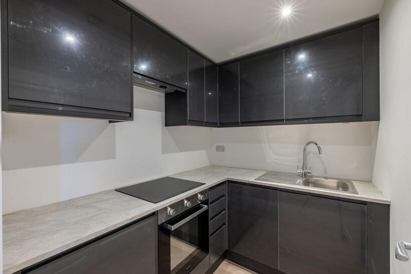 254A High Street, Croydon, CR0 1 bed apartment to rent - £1,325 pcm (£306 pw)