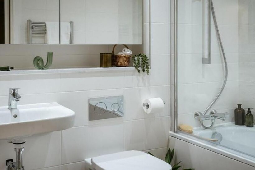 Bromsgrove st B5 2 bed apartment to rent - £1,686 pcm (£389 pw)