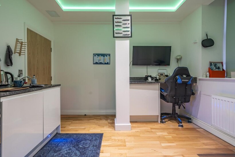 Falconars Court, Newcastle Upon Tyne NE1 1 bed apartment to rent - £1,018 pcm (£235 pw)