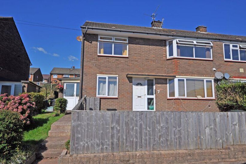 Caradoc Close, Caerleon NP18 2 bed flat to rent - £925 pcm (£213 pw)
