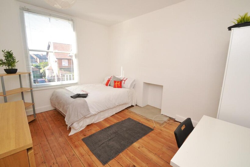 (6 BED) North Road, West Bridgford NG2 6 bed semi-detached house to rent - £1,820 pcm (£420 pw)