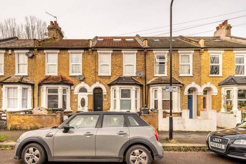 Leyton, Leyton, London, E10 6 bed terraced house to rent - £5,000 pcm (£1,154 pw)