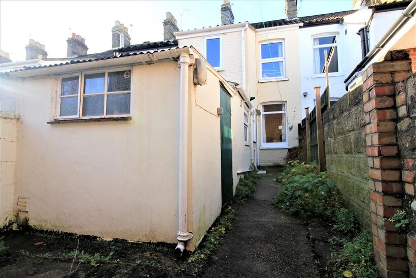 Edinburgh Road, Norwich NR2 3 bed terraced house to rent - £1,125 pcm (£260 pw)